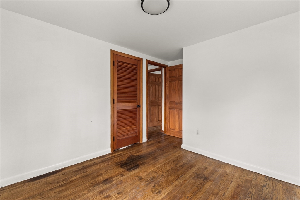 property viewer photo 24
