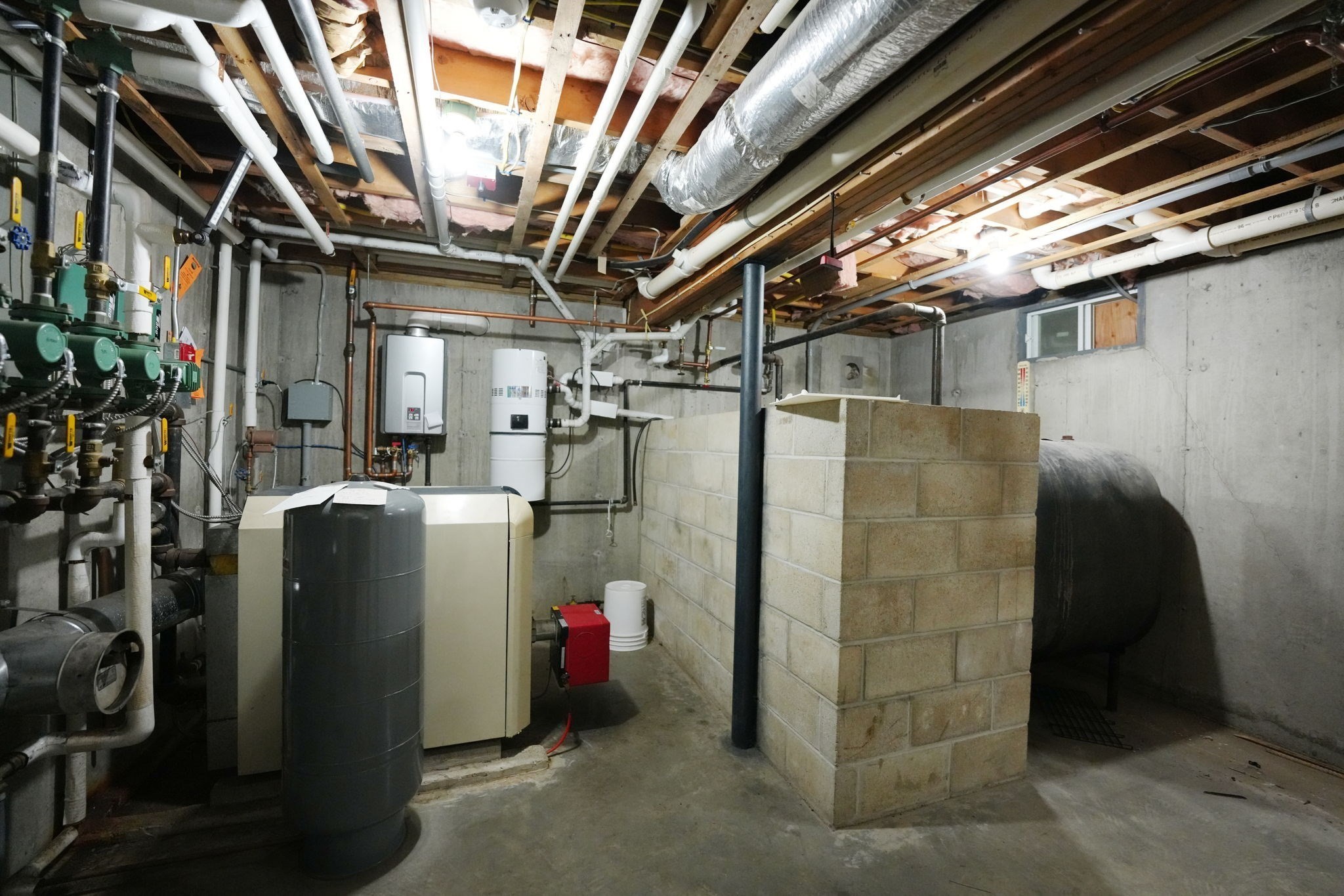 main property photo 32