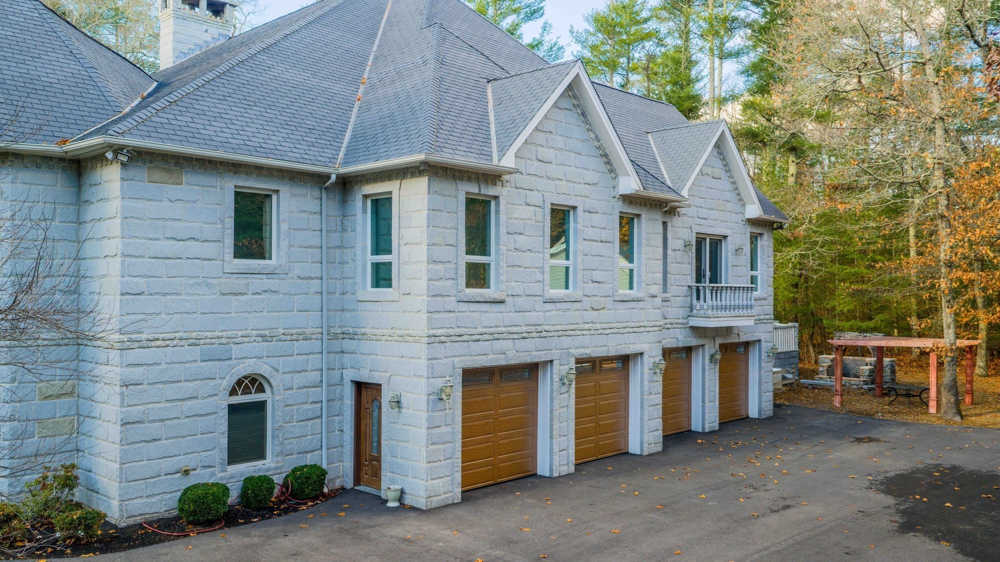 main property photo 35