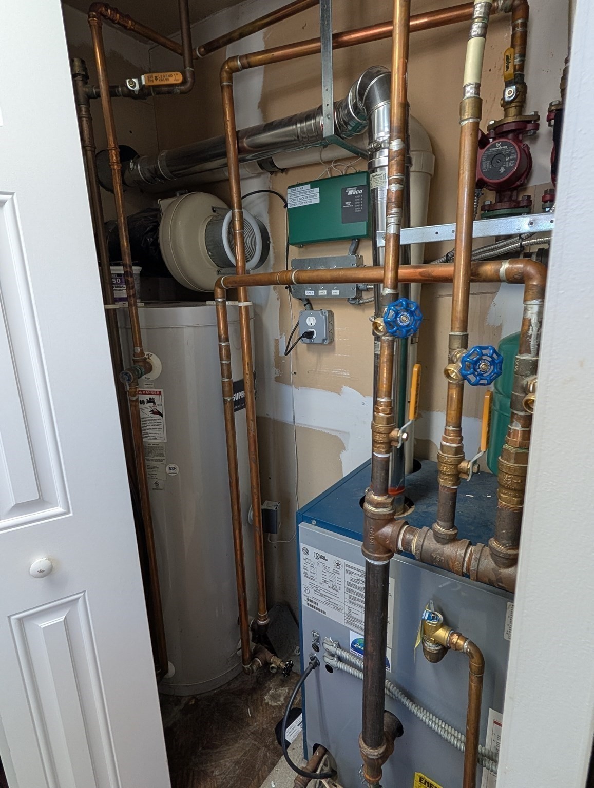 main property photo 13