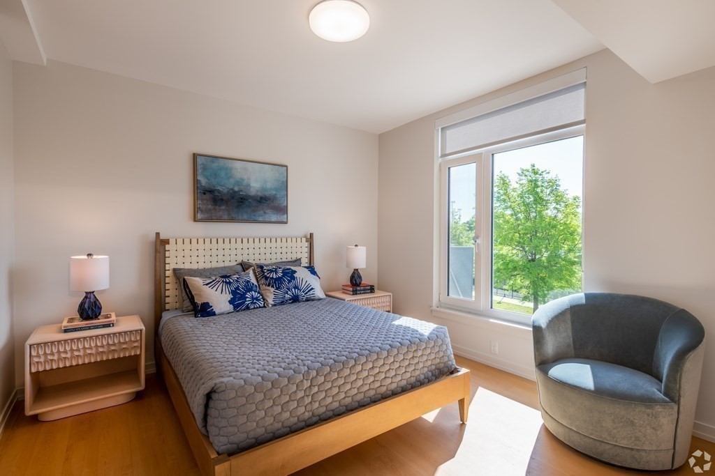property viewer photo 5