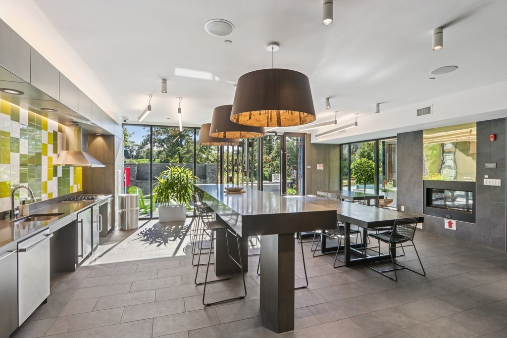 property viewer photo 9