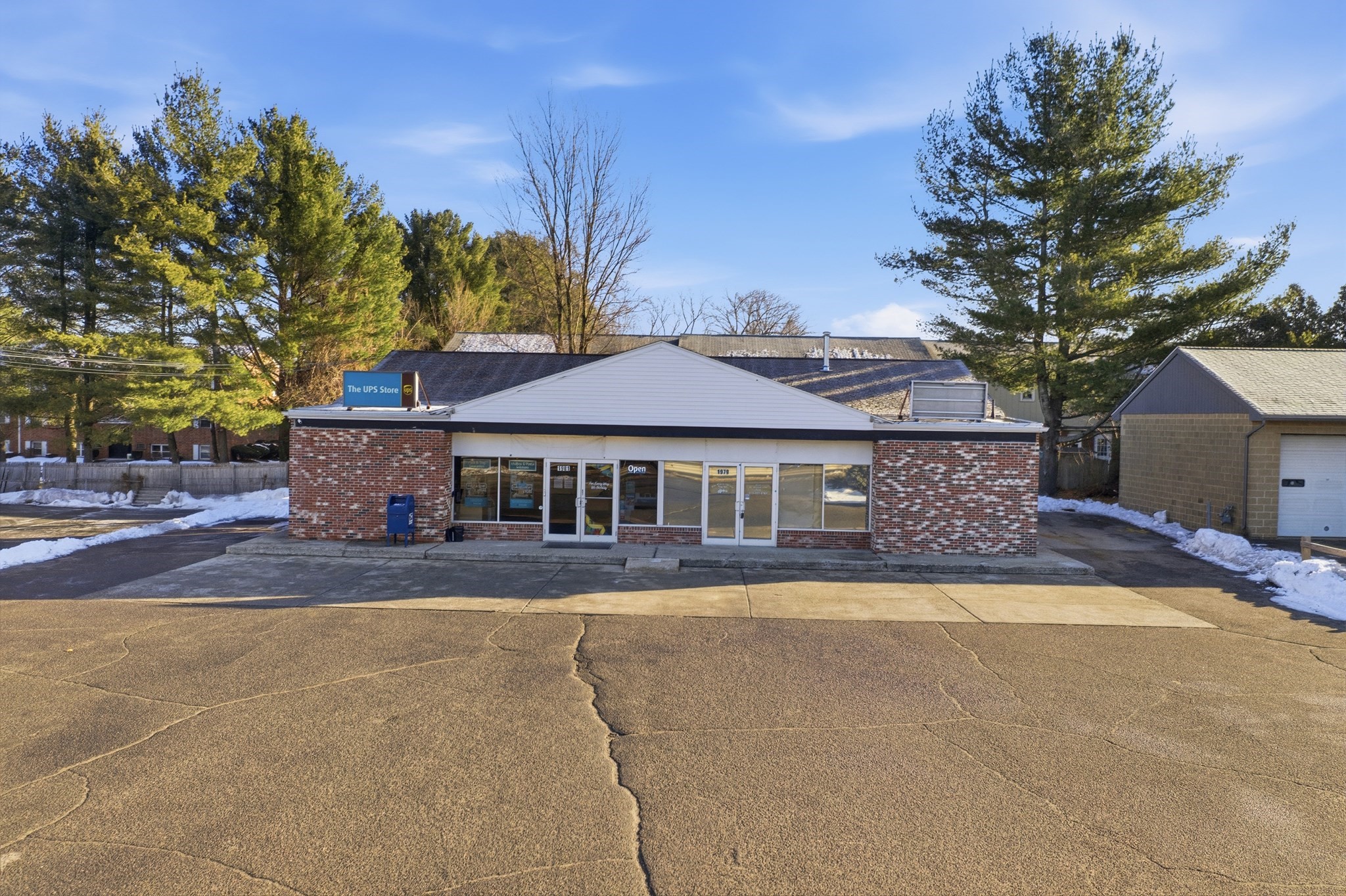 main property photo 10