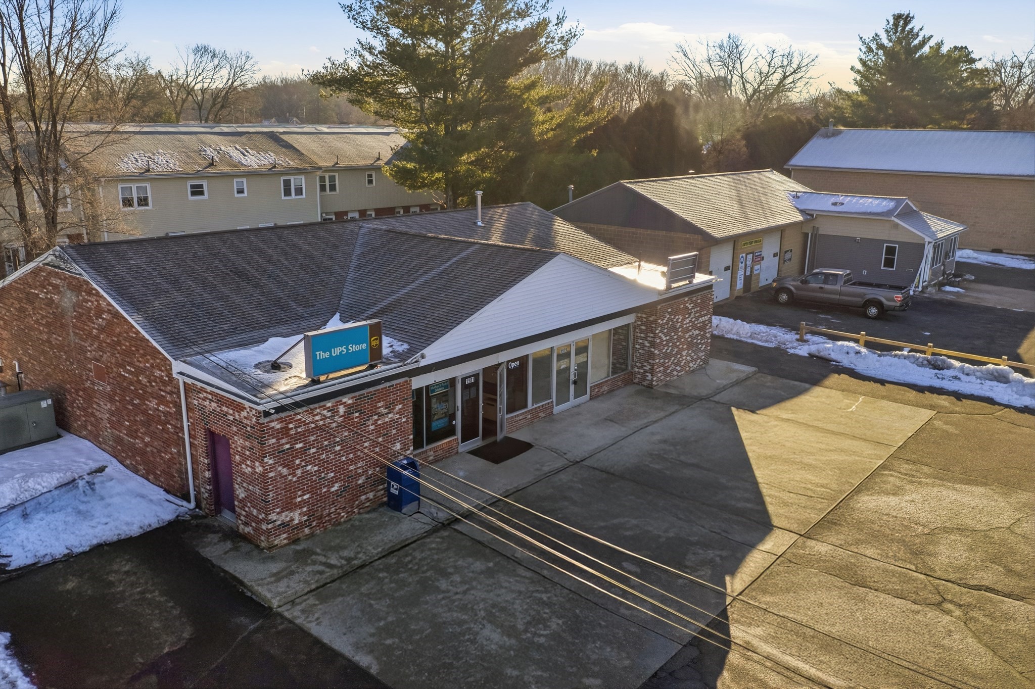 main property photo 26
