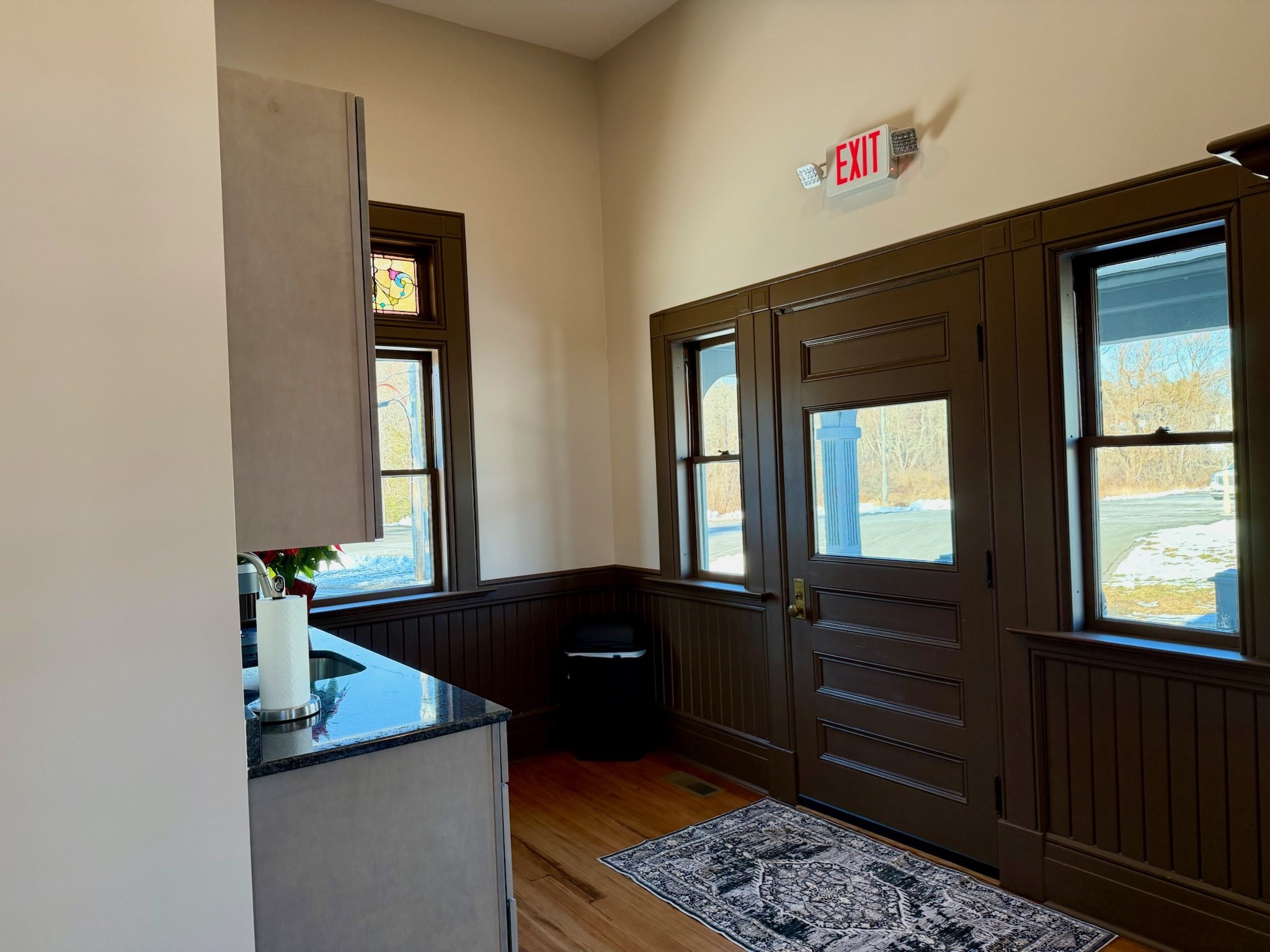 main property photo 10
