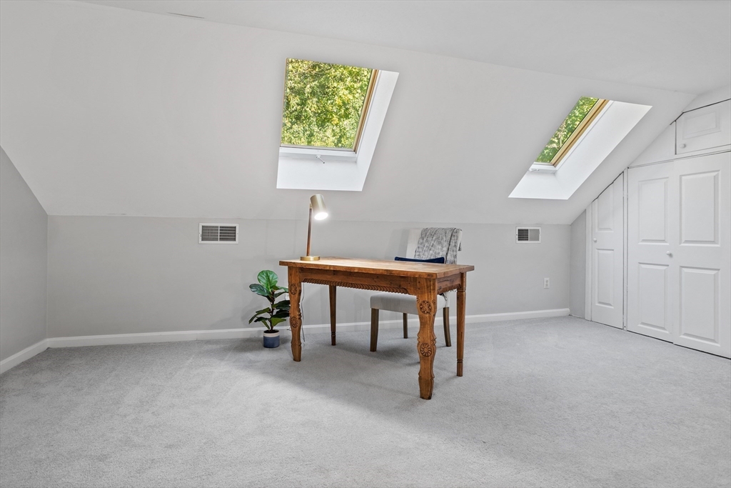 property viewer photo 17