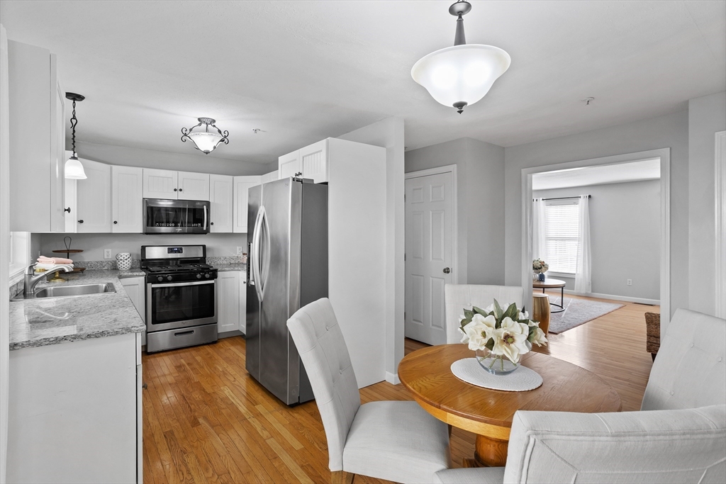 property viewer photo 6