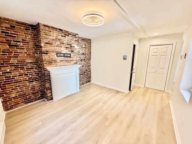property viewer photo 2