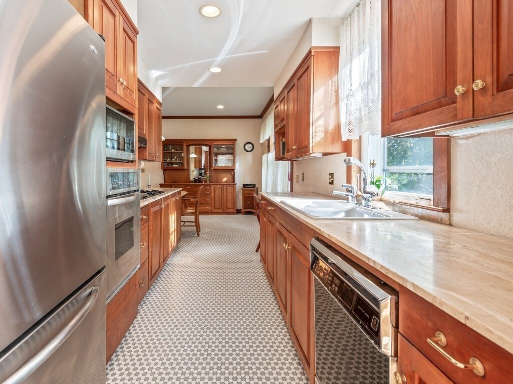 property viewer photo 18