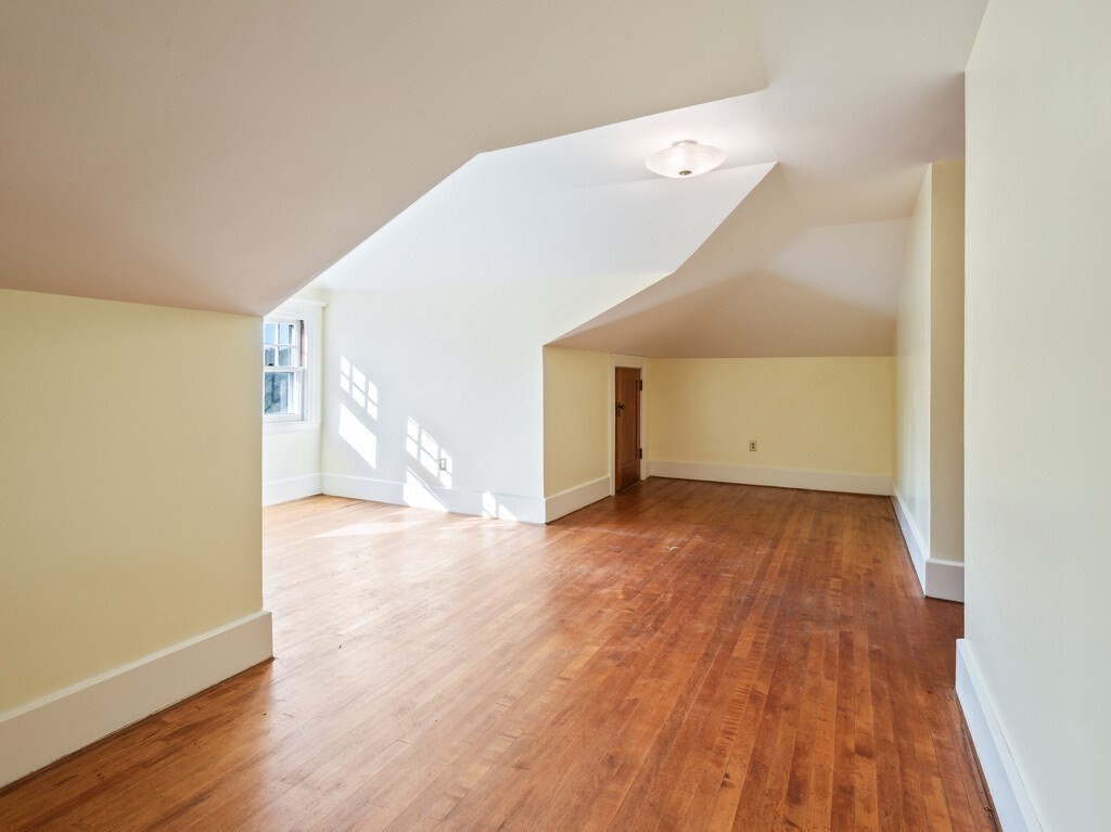 property viewer photo 36
