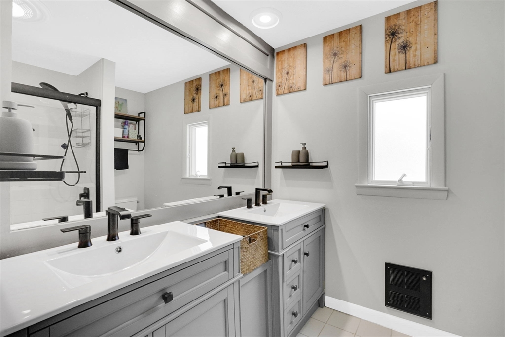 property viewer photo 11