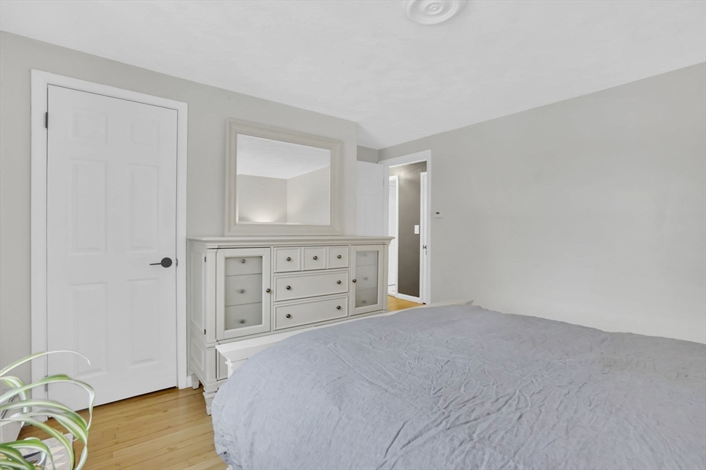 property viewer photo 14