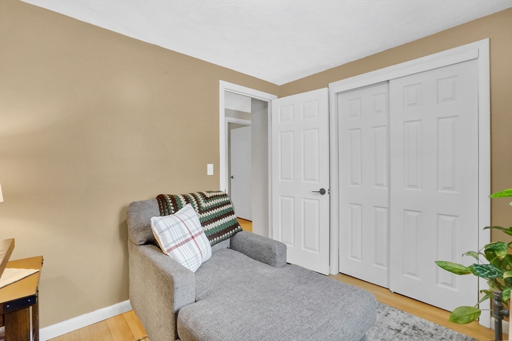 property viewer photo 16