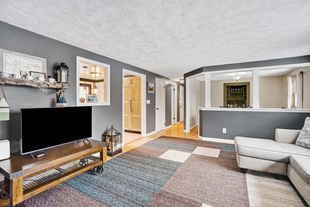 property viewer photo 4