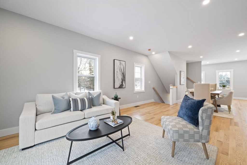 property viewer photo 13