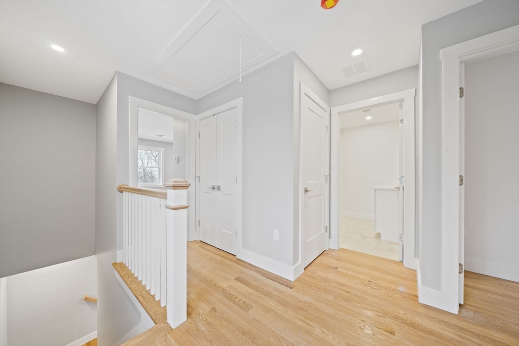 property viewer photo 14