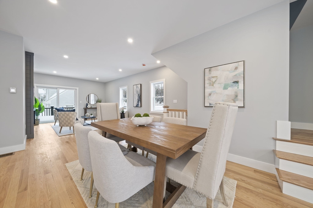 property viewer photo 5