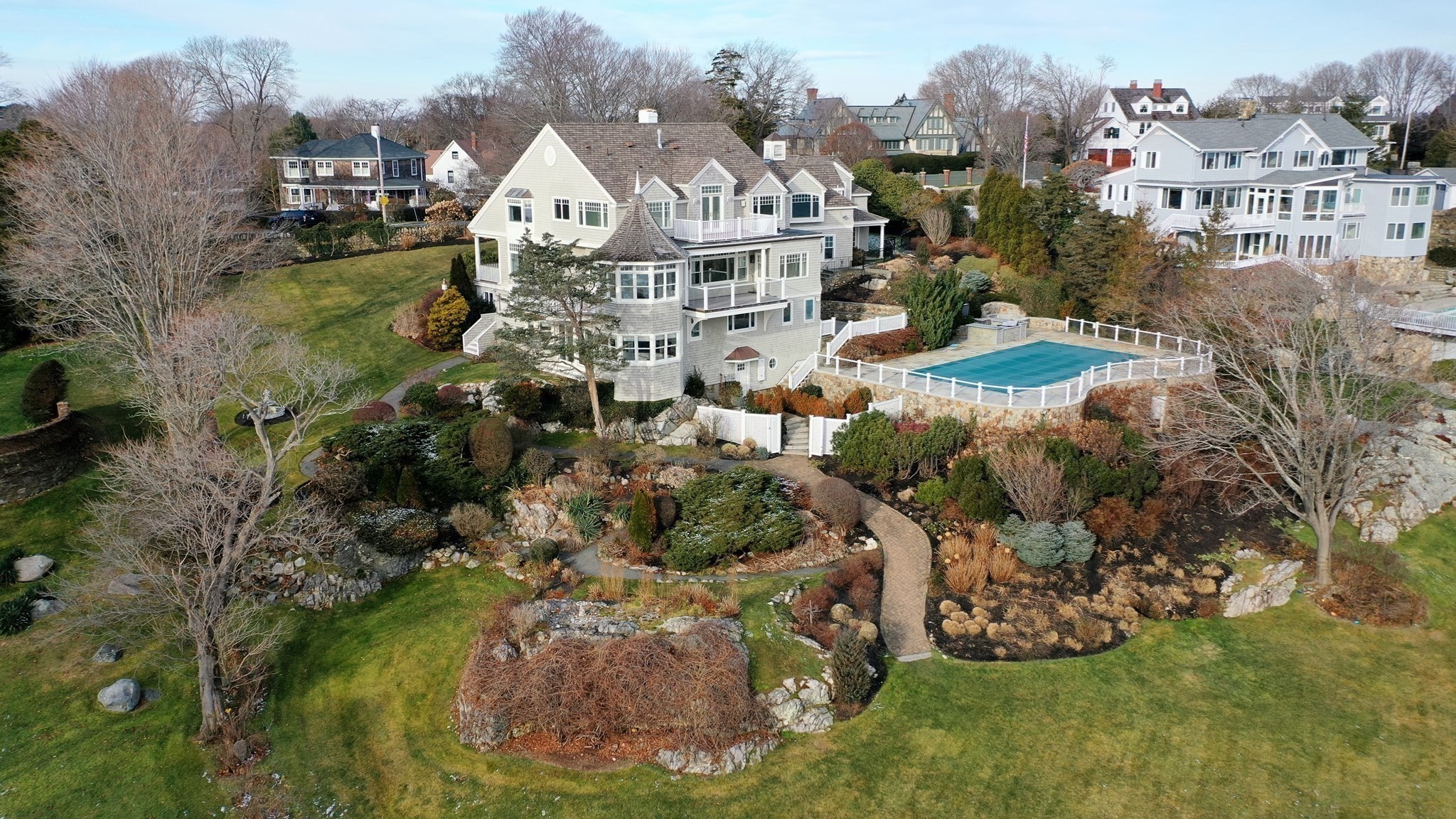 main property photo 9