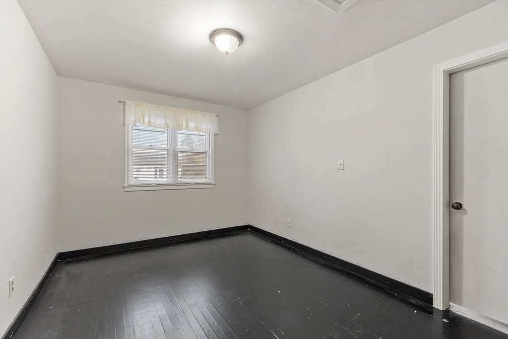 property viewer photo 35