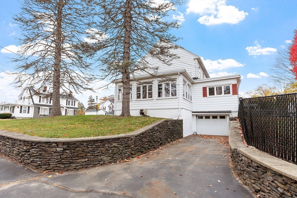 property viewer photo 6
