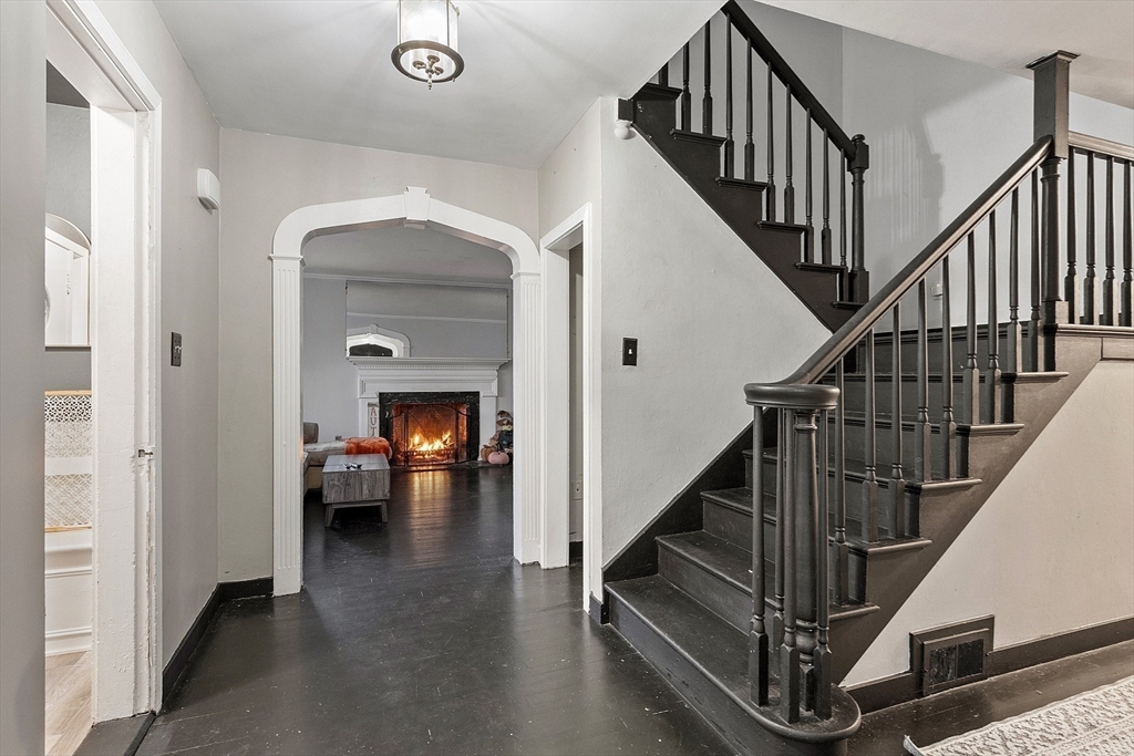 property viewer photo 9