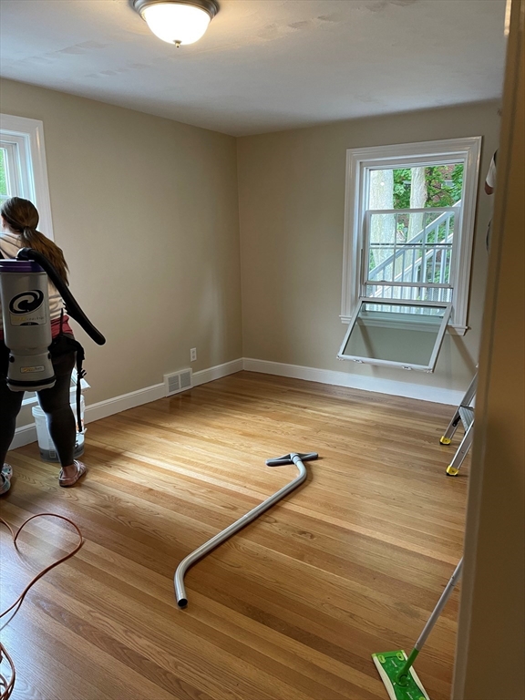 property viewer photo 20