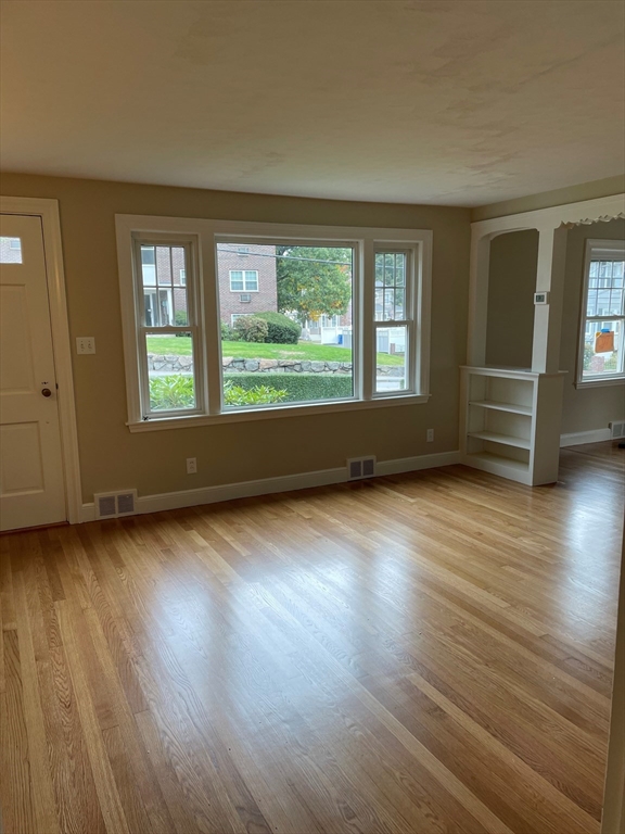 property viewer photo 25