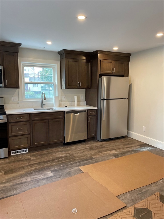 property viewer photo 4