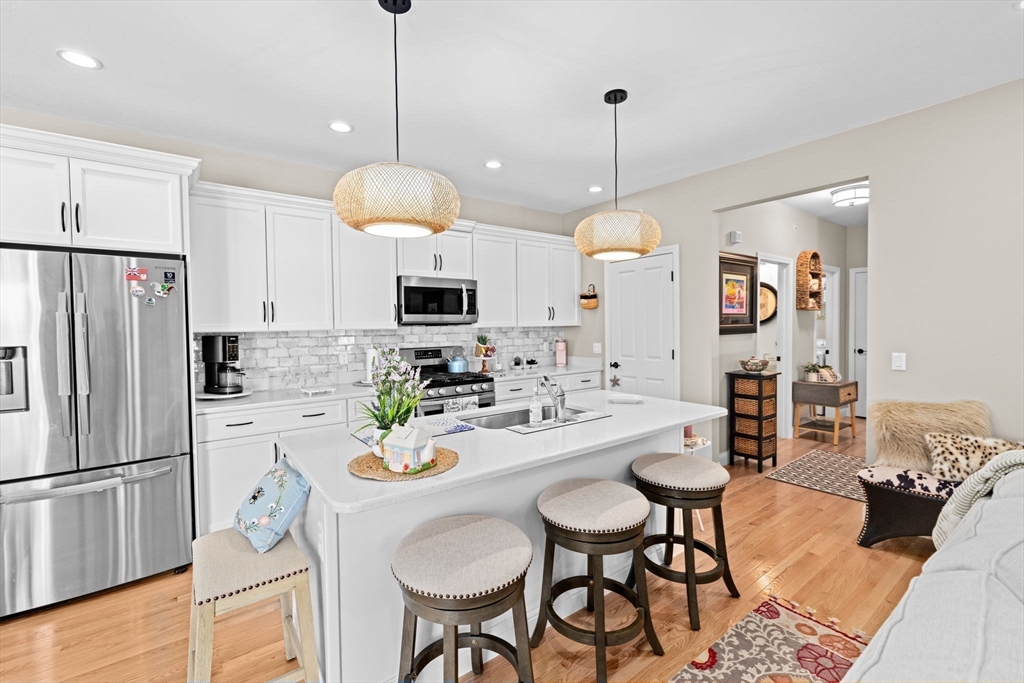 property viewer photo 2