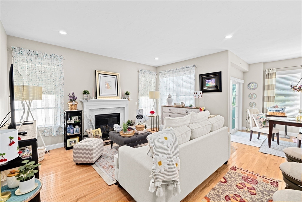 property viewer photo 4