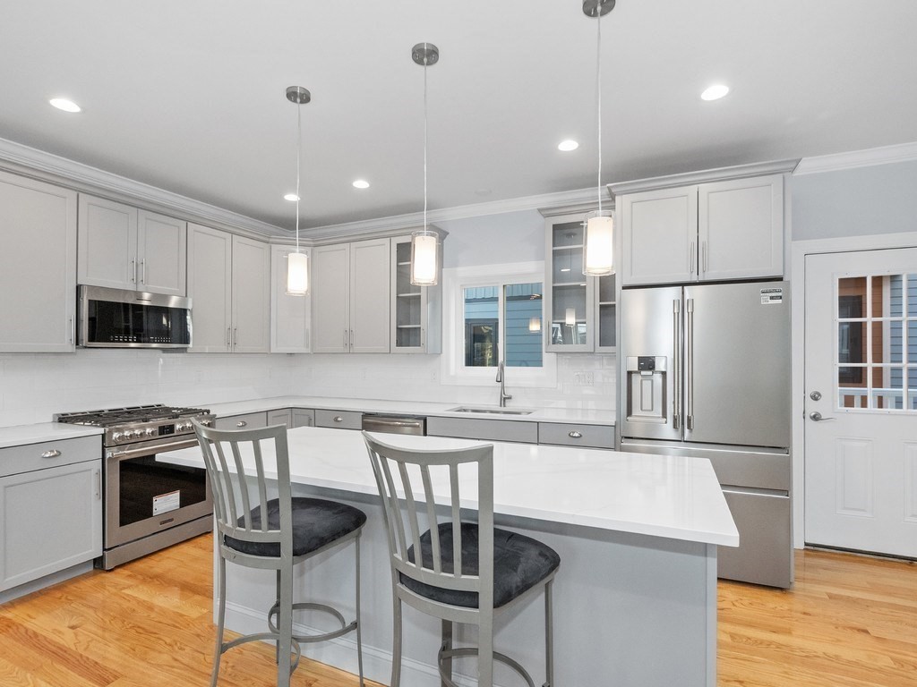 property viewer photo 1