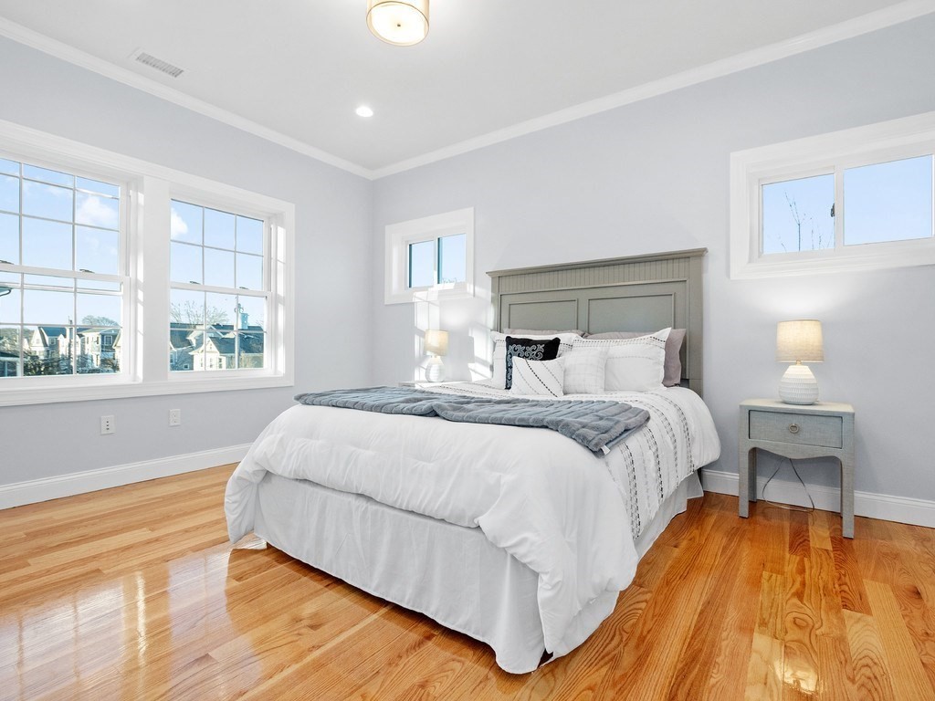 property viewer photo 11