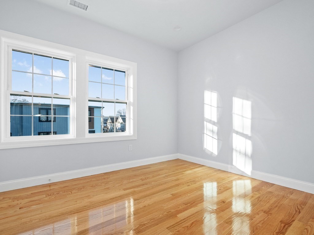 property viewer photo 14