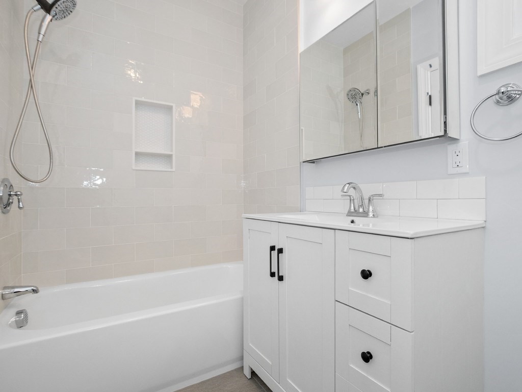 property viewer photo 23