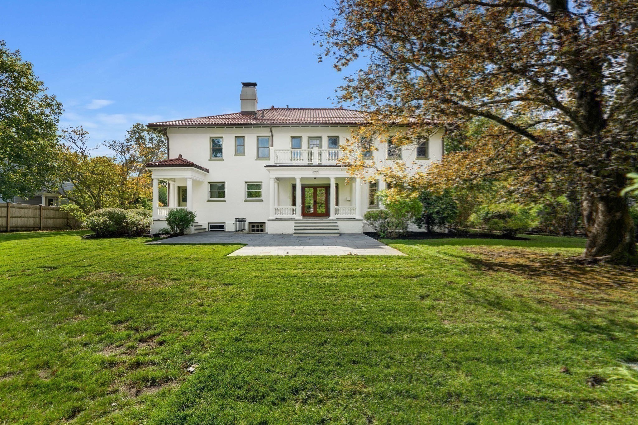 main property photo 37
