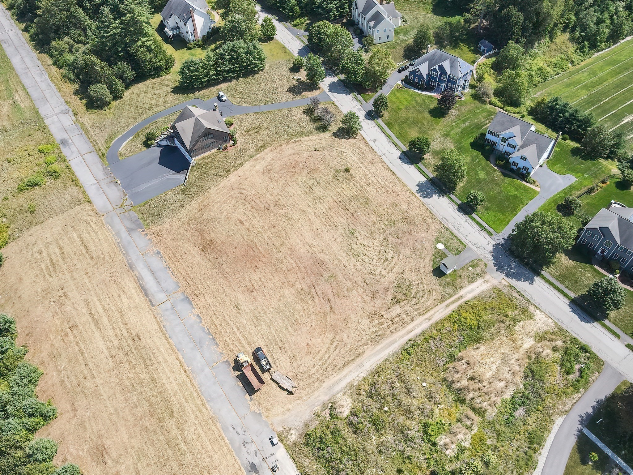 main property photo 16