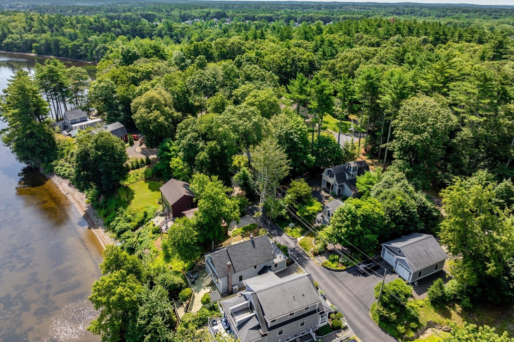 main property photo 36