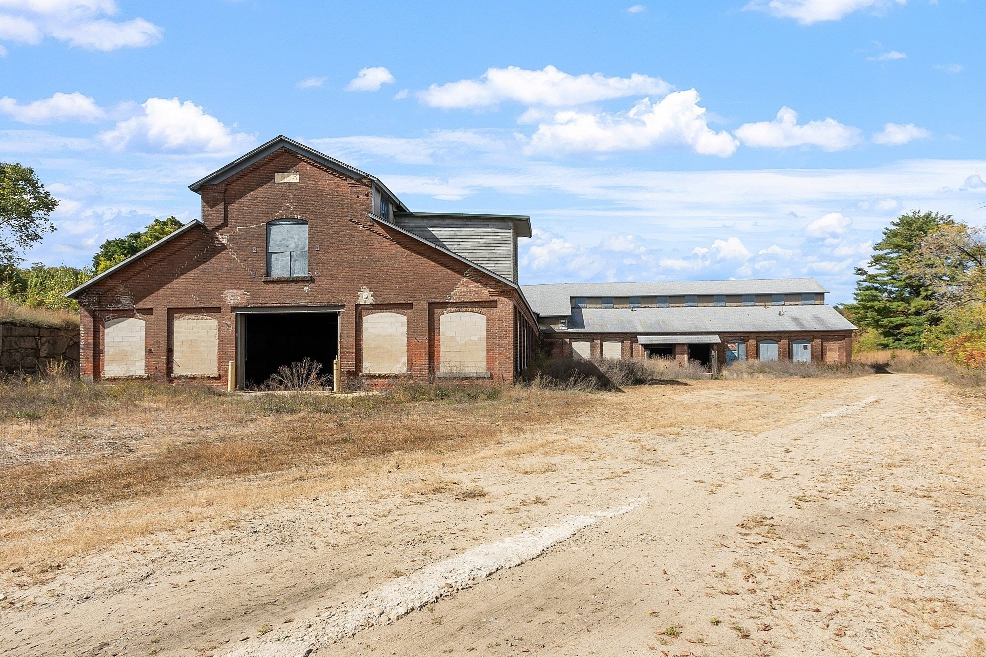 main property photo 17