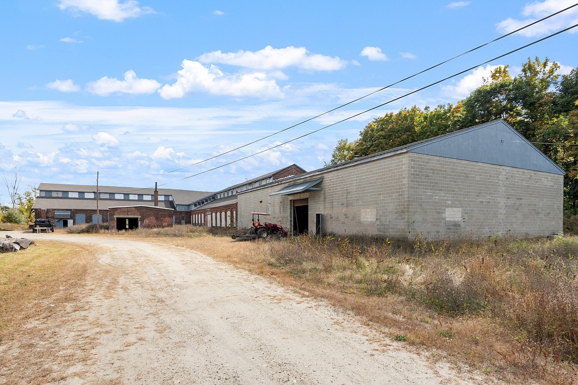 main property photo 18