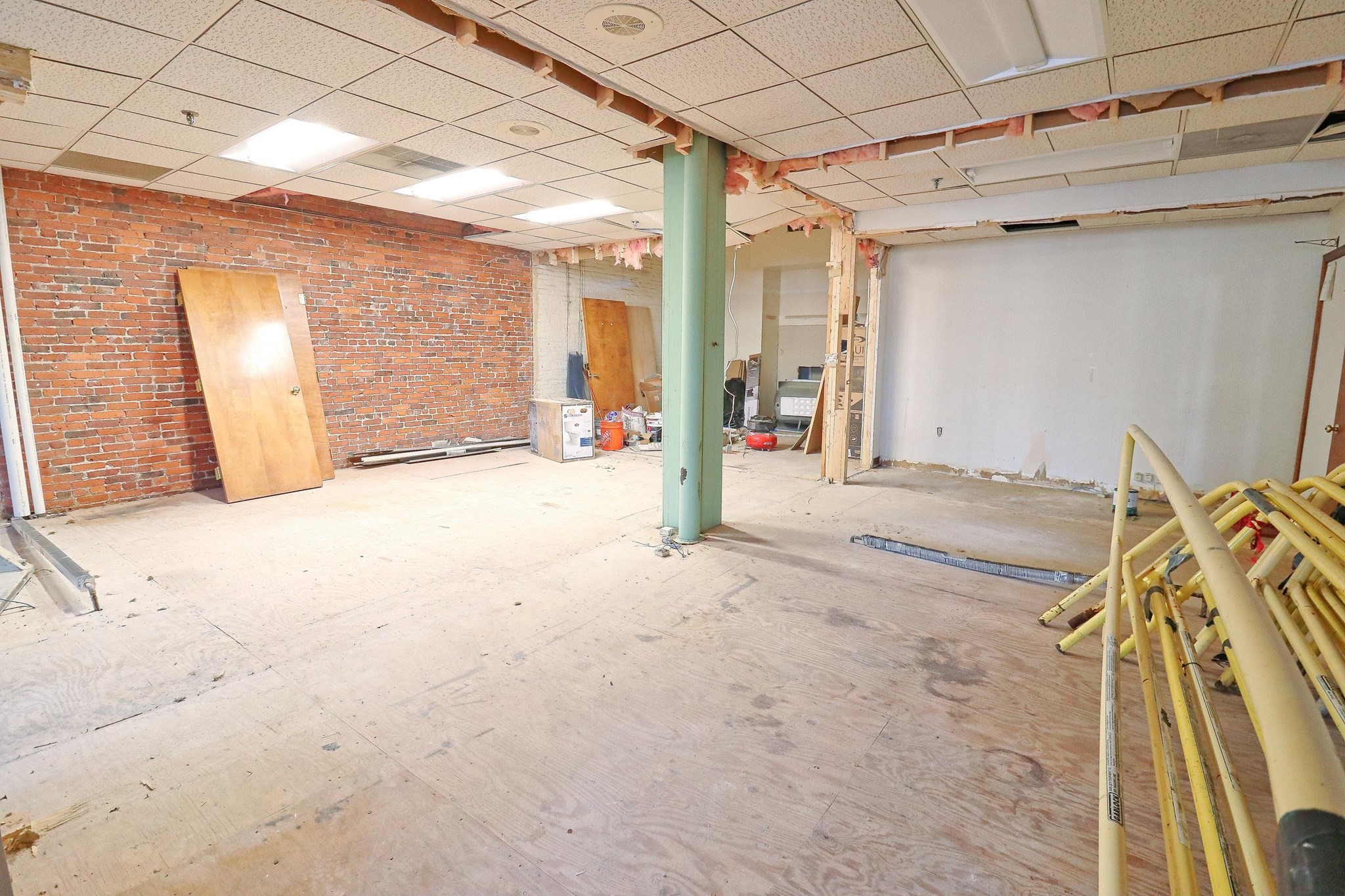 main property photo 12