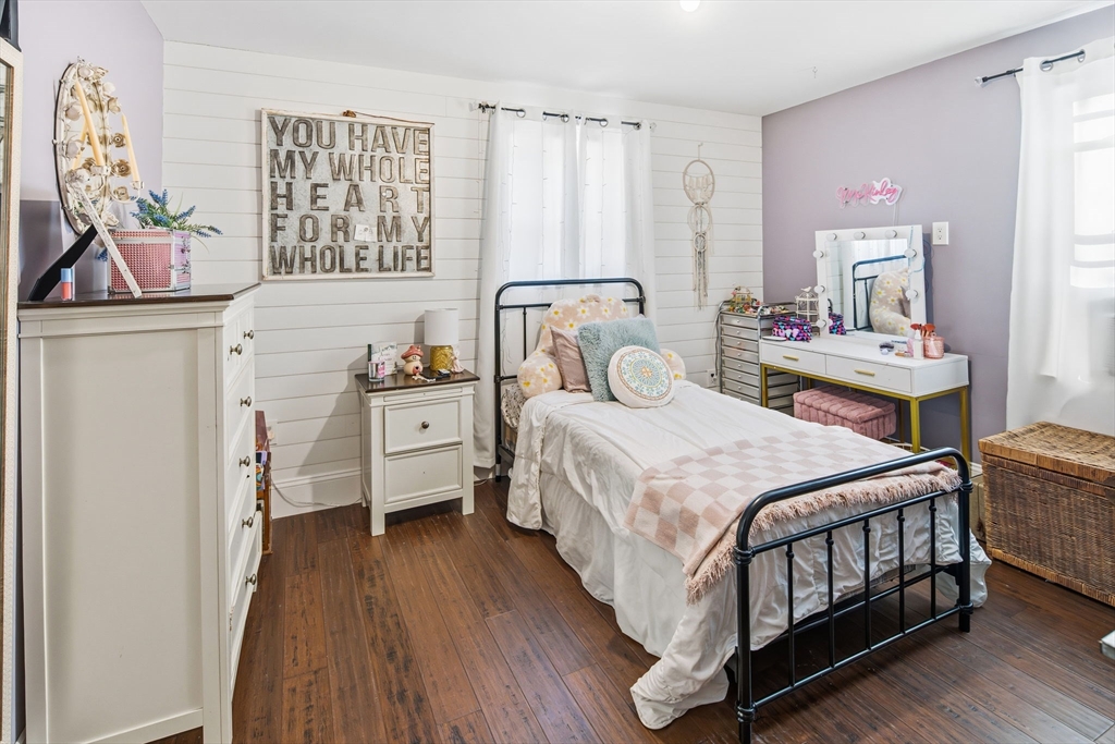 property viewer photo 9