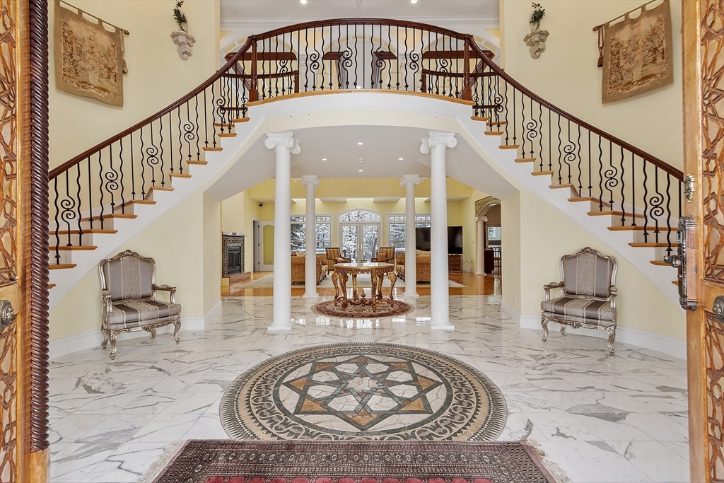 property viewer photo 1