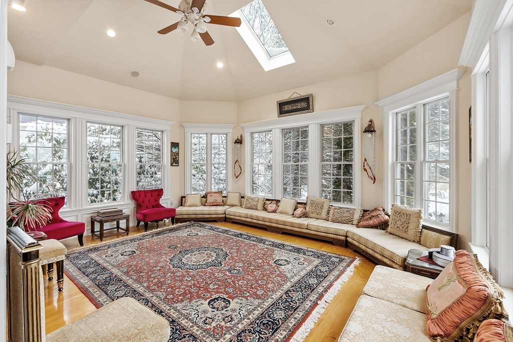 property viewer photo 16