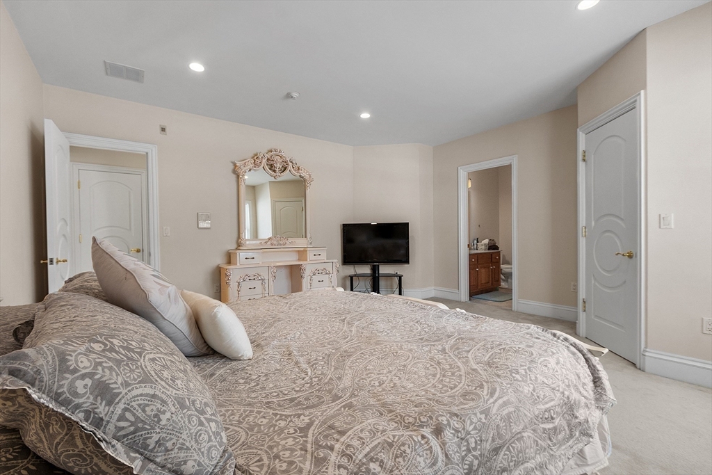 property viewer photo 24