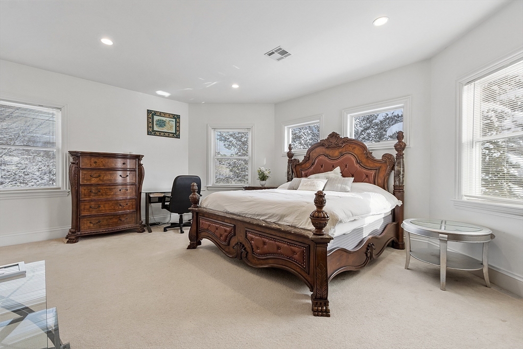property viewer photo 26