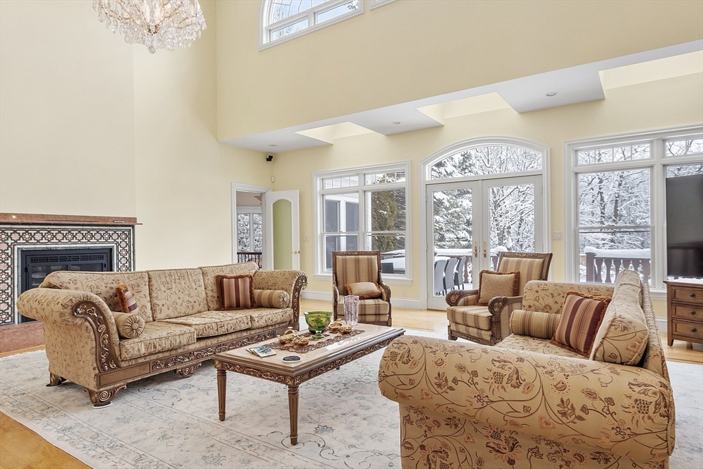 property viewer photo 3
