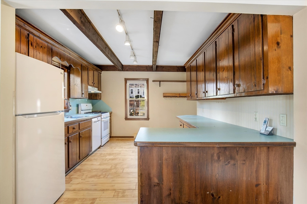 property viewer photo 9