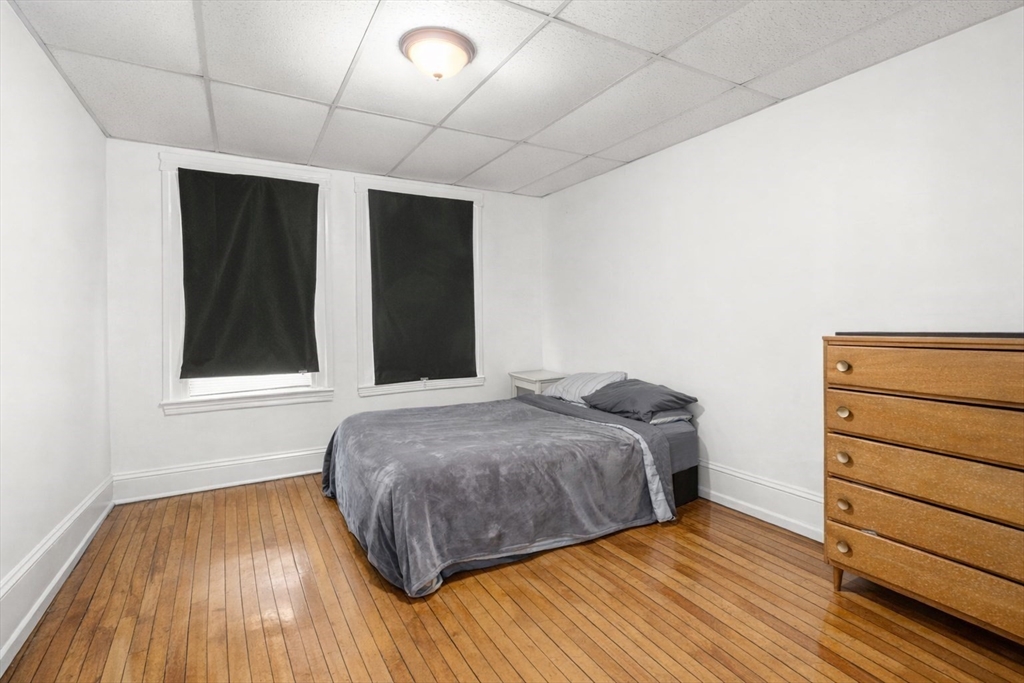 property viewer photo 12