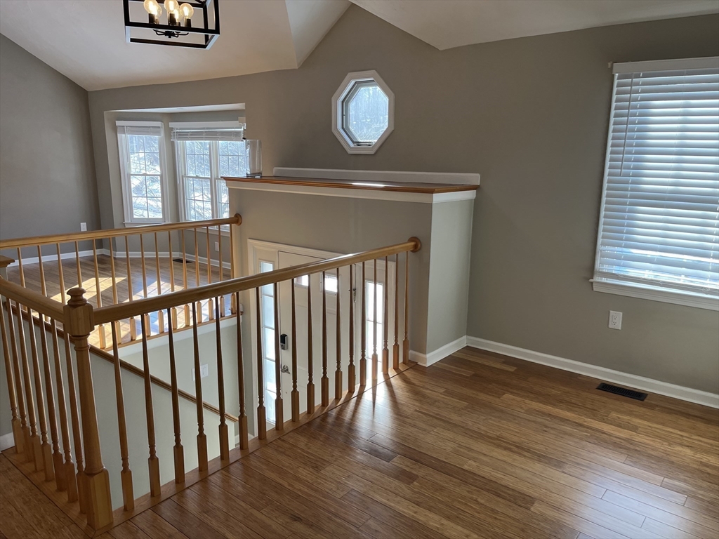 property viewer photo 5