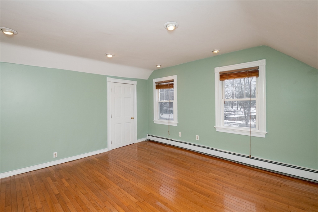 property viewer photo 33